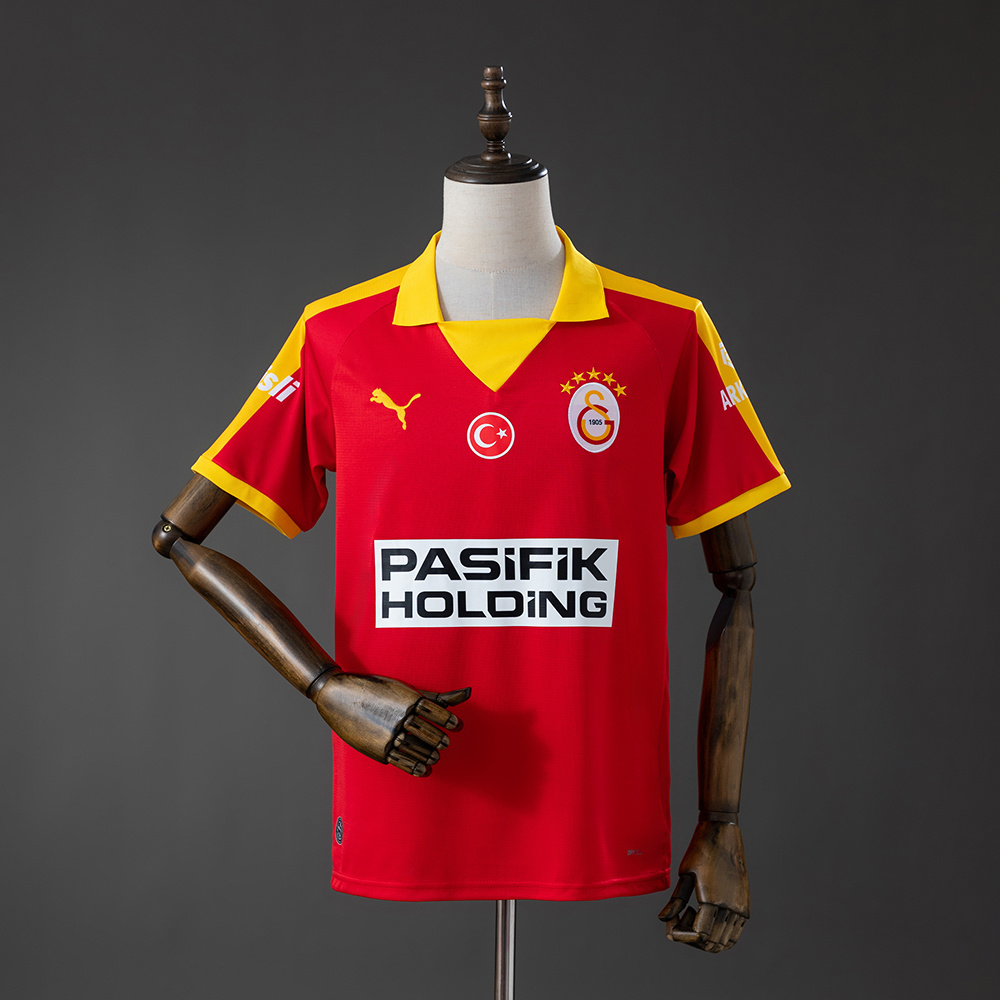 Camisa Galatasaray 25/26 Retro Edition - Red 25/26 Torcedor